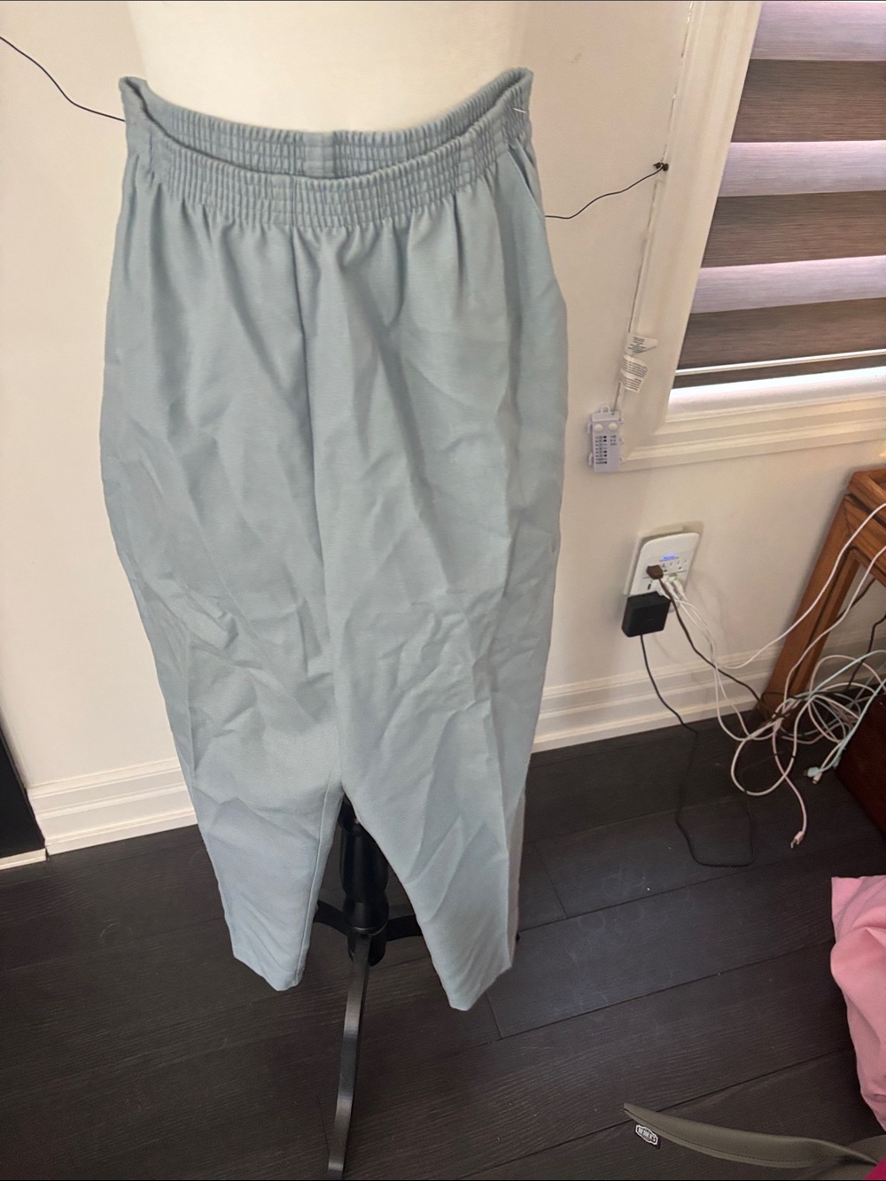 Alfred Dunner Women Elastic-Waist Light Blue Casual Pants